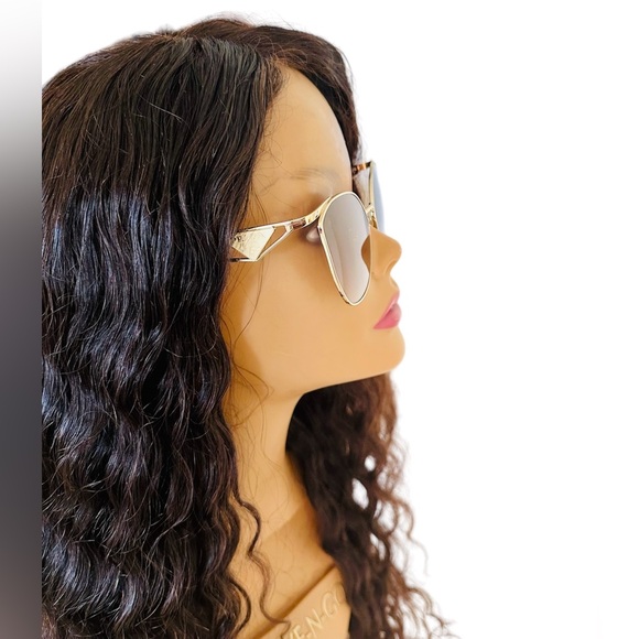 Beautiful Prada Oversized Sunglasses. Vacation Staple. Be the envy on the beach - Picture 5 of 8